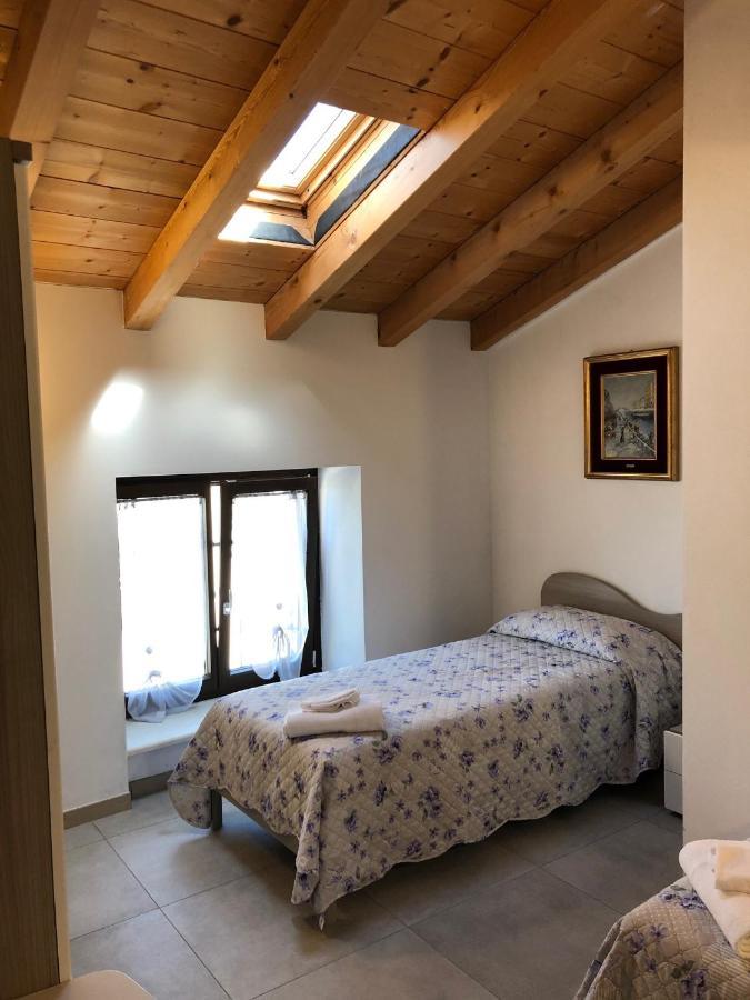 La Casa Della Ada Hotel Castelnuovo del Garda Buitenkant foto