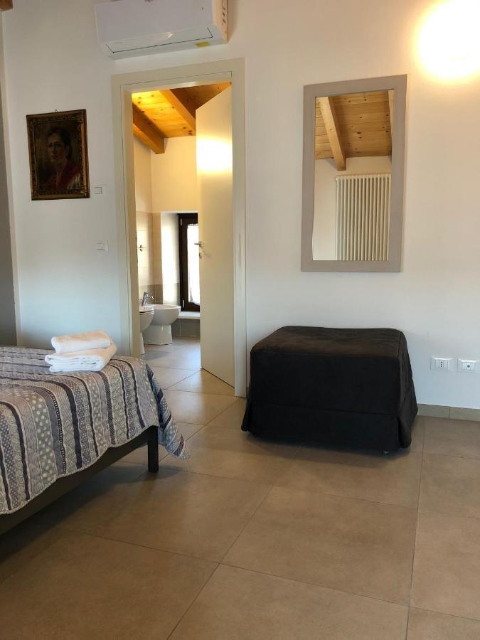 La Casa Della Ada Hotel Castelnuovo del Garda Buitenkant foto