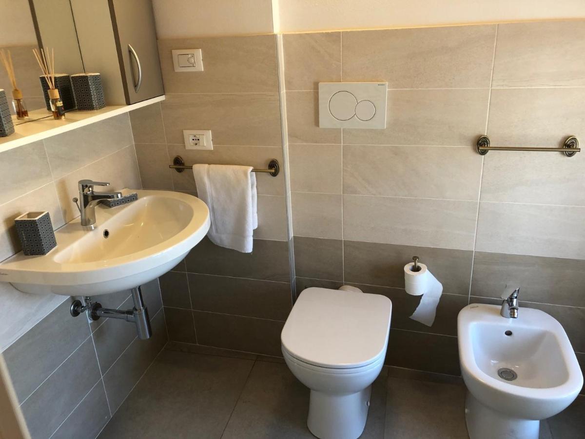 La Casa Della Ada Hotel Castelnuovo del Garda Buitenkant foto